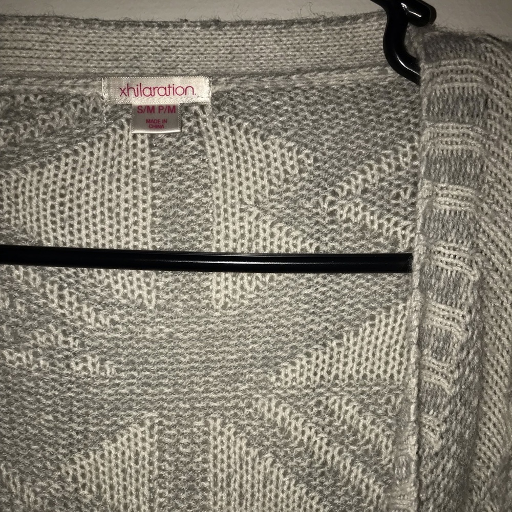 Gray/White slouchy cardigan - Picture 3 of 4